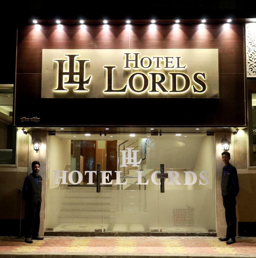 ホテル ローズ ムンバイ エクステリア 写真